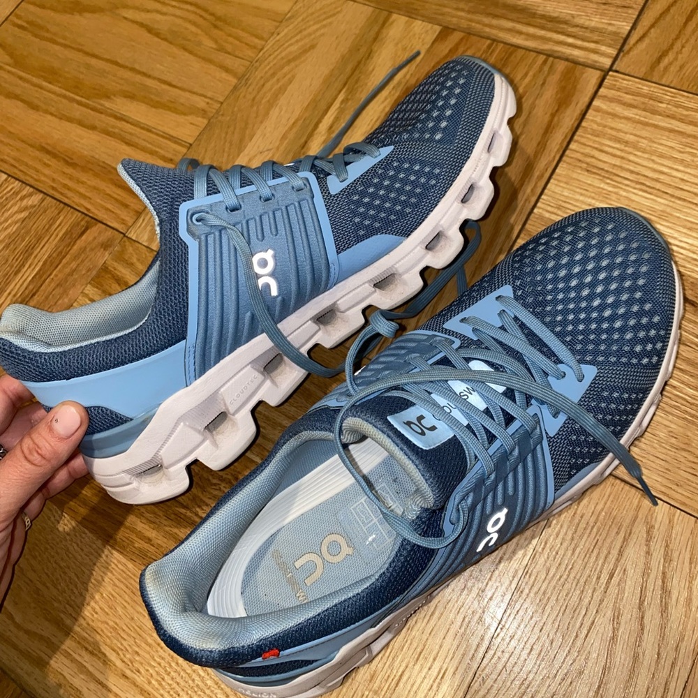 Cloudswift PR Sneakers - Picture 2 of 11